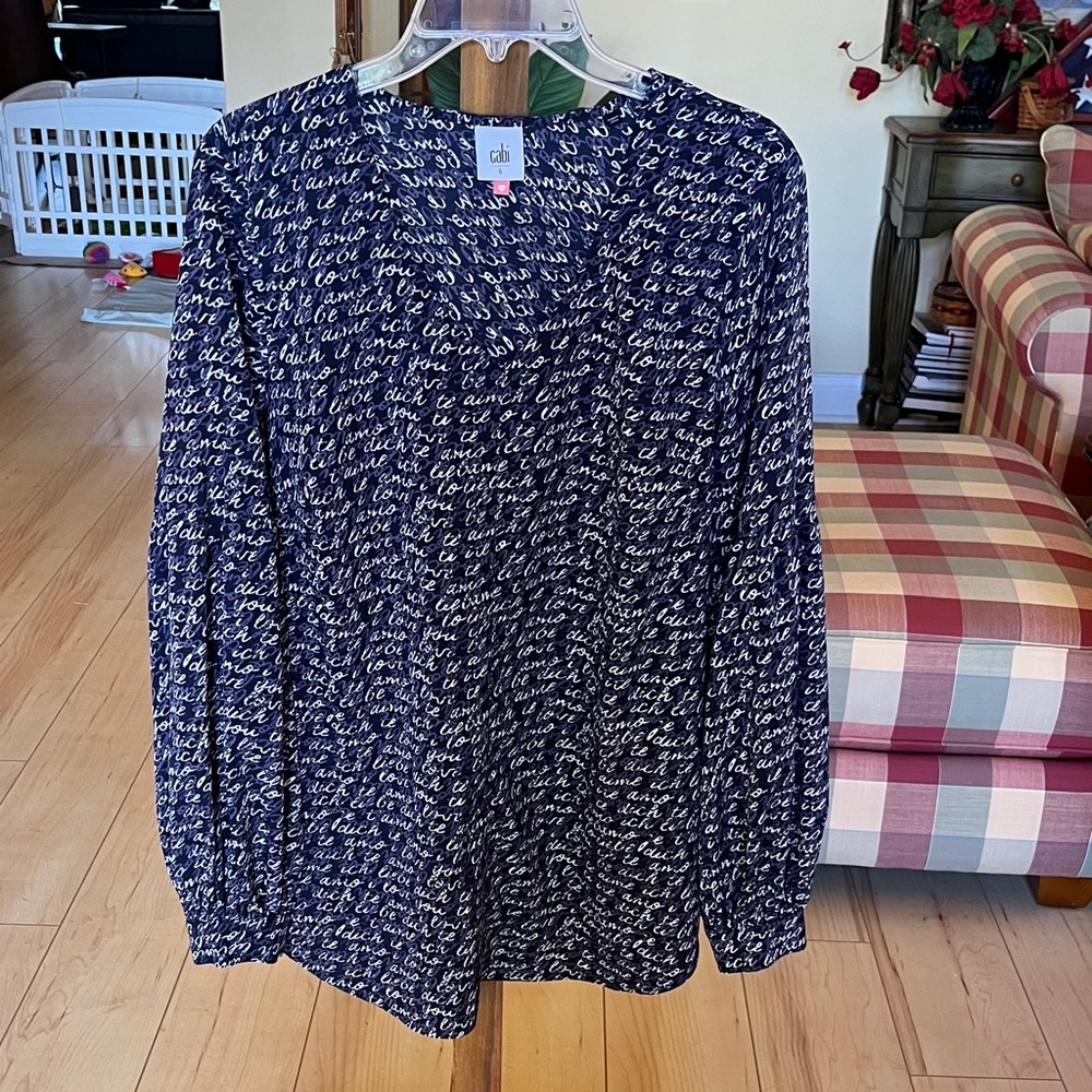 CAbi Navy Blouse with White I Love you Script in many languages size Large